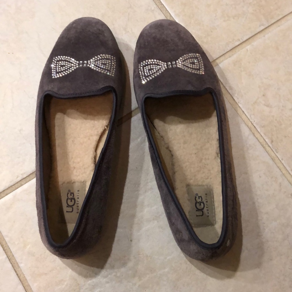 Suede Ugg flats. Good Condition